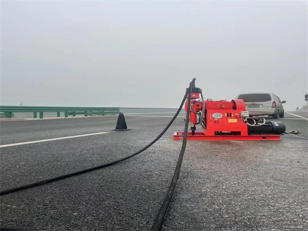 南皮马路路基路面开裂下沉注浆加固灌浆